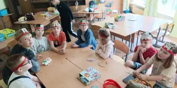 Ежедневная зарядка в лагере "Парус"