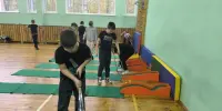 Занятия по мини-гольфу в шестой школьный день