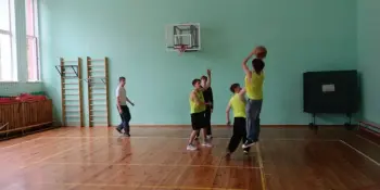 Спортивные игры для воспитанников палаточного лагеря